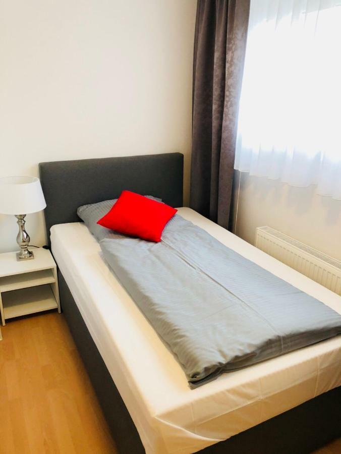 Haus Tannenhof Hotell Hannover Exteriör bild