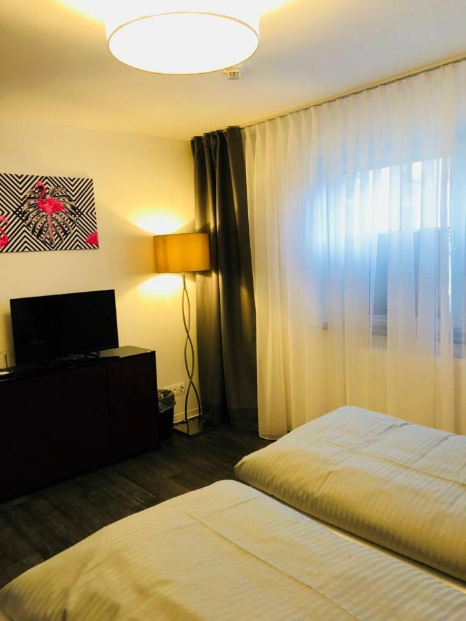 Haus Tannenhof Hotell Hannover Exteriör bild